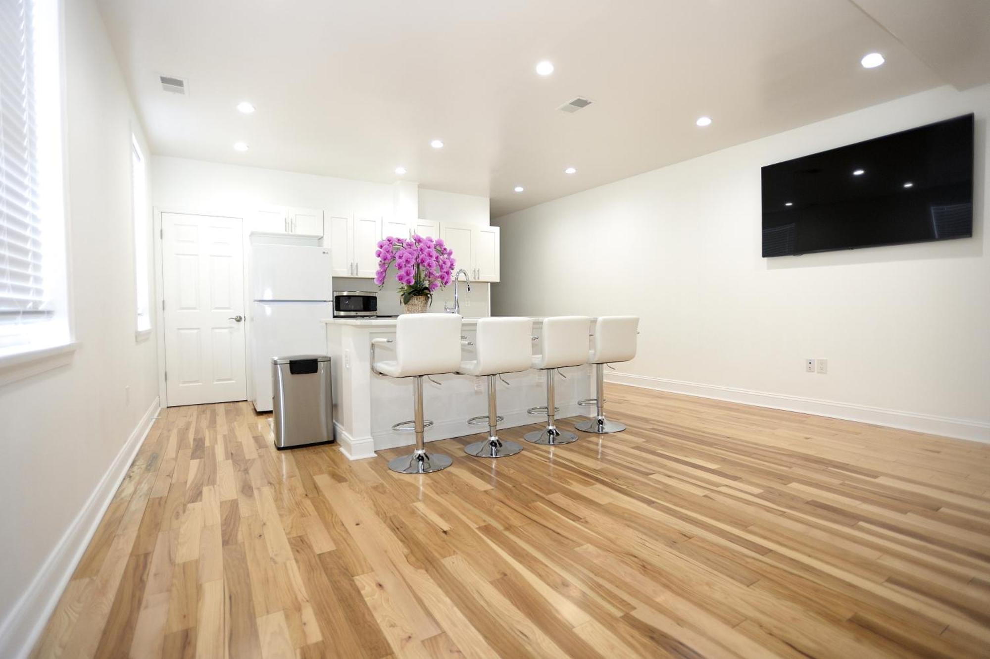 Apartment Spacious And Brand New In Point Breeze - Prime Location