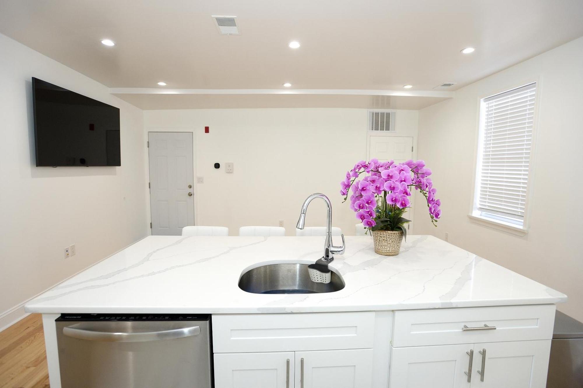 Apartment Spacious And Brand New In Point Breeze - Prime Location Philadelphia